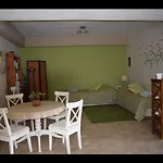 Gidalia Villa